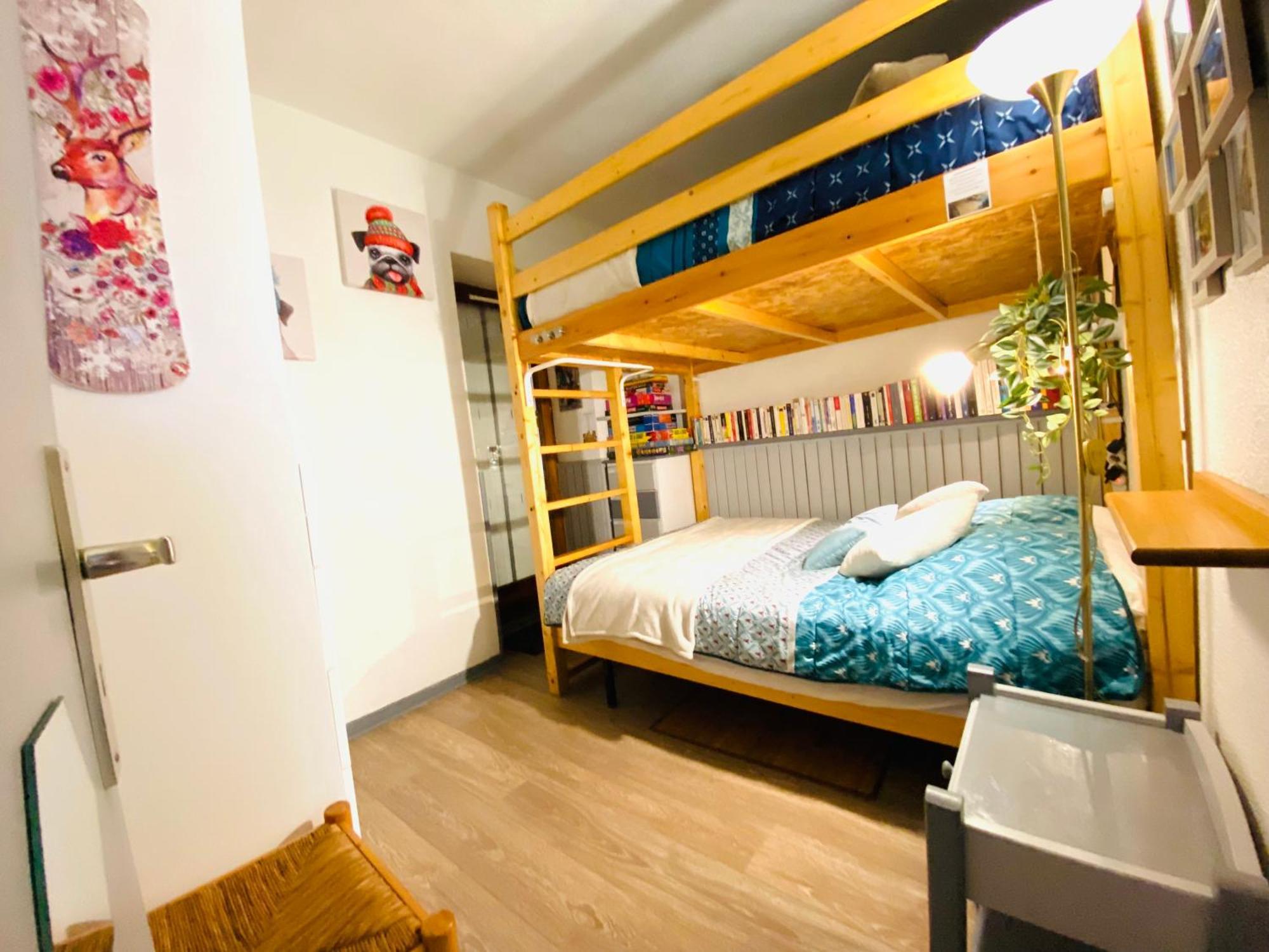 Le Navarre, Charmant T2 Familial Bien Equipe En Rdc , En Centre-Ville โกเตอเรต์ ภายนอก รูปภาพ